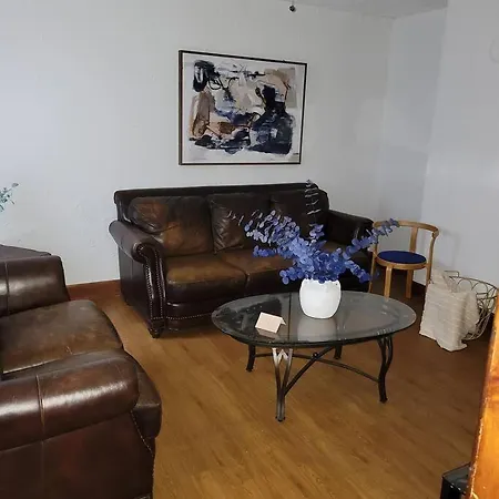 Entire House - 4 Bedroom-Enfield Exterior photo