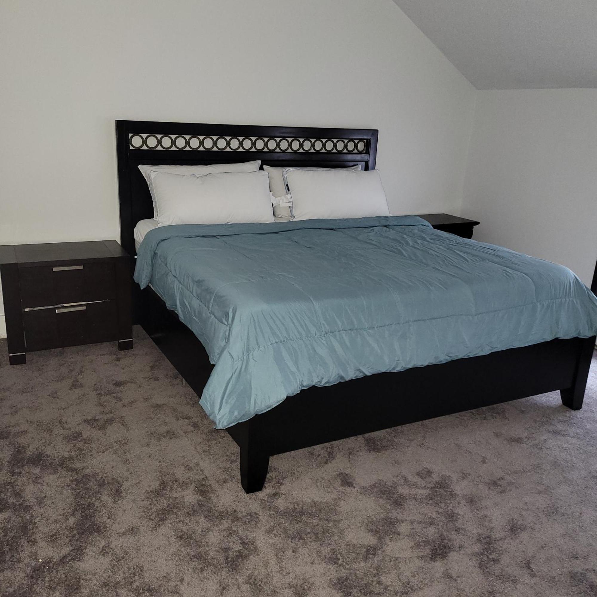 Entire House - 4 Bedroom-enfield